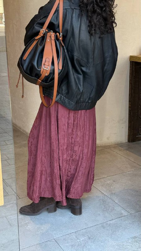 The Black Quail shoulder bag styling detail