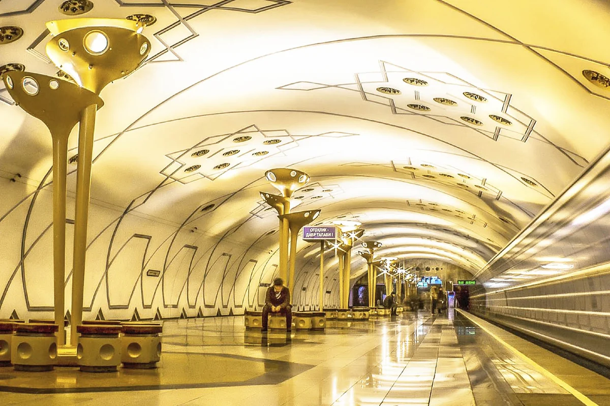 Station interior on the Yunusabad line of Tashkent Metro